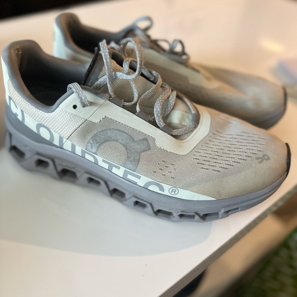 On Running Gray Athletic Shoes with Cloud Cushioning